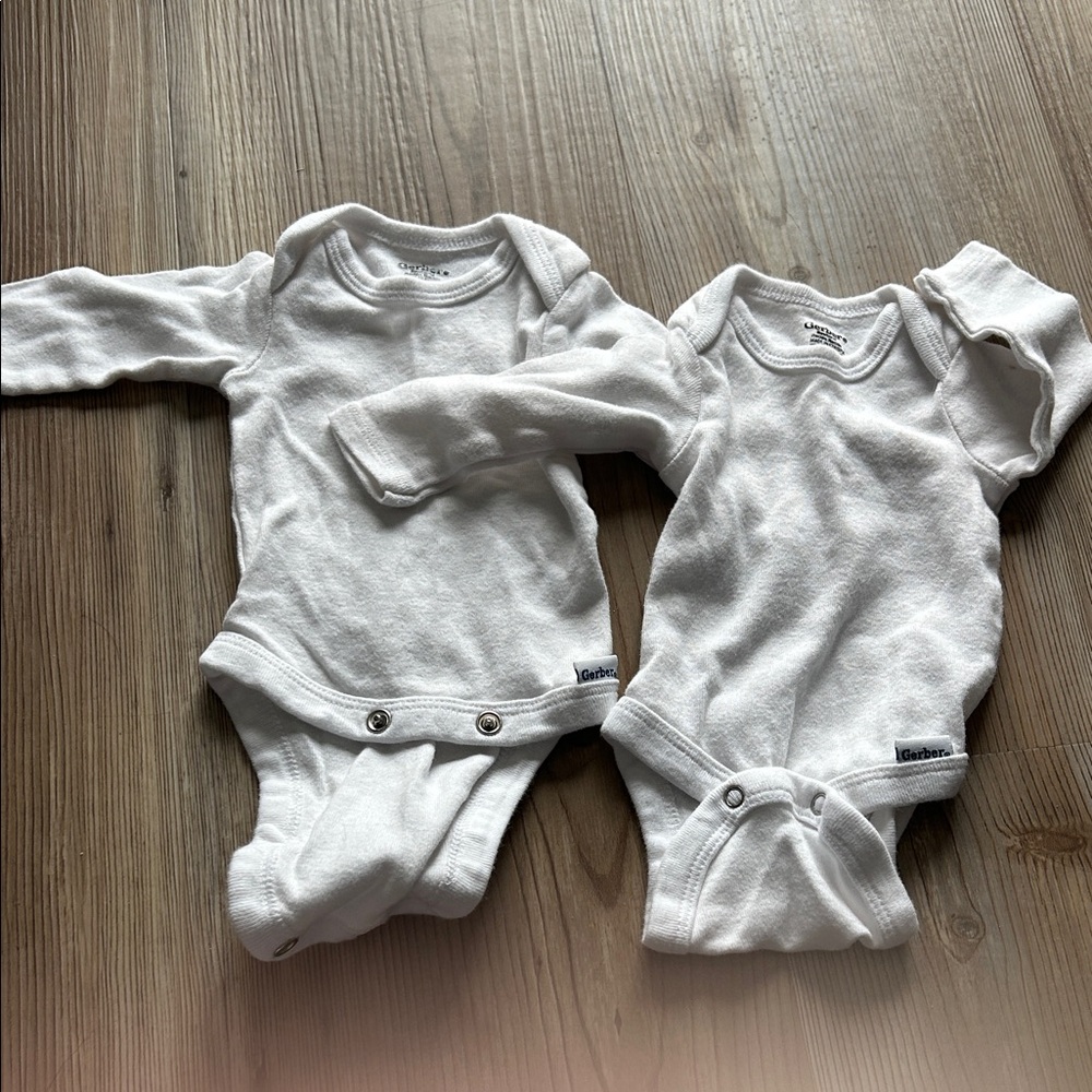 White Long Sleeve Baby Bodysuits